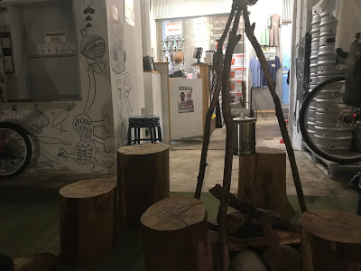 神奈川・横須賀 横須賀ビール　店内　キャンプ