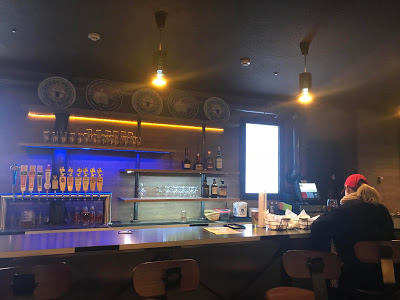 神奈川・横須賀 シャーキーズ　店内